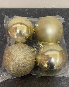 Pack of 4 x 8cm Baubles - Christmas Wreath Tree Decoration