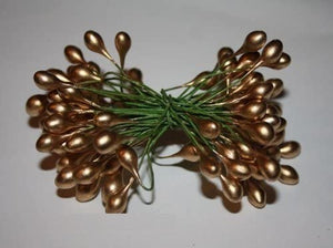 Gold / Green Berries - Christmas Wreath Decoration